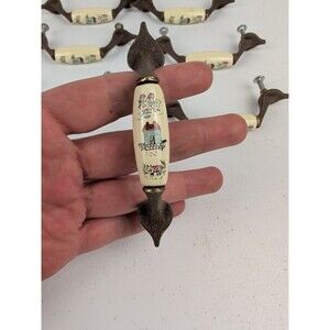 9 Ceramic on Brass Cabinet Pull Heartland INTERNATIONAL Vertical 4 1/2”